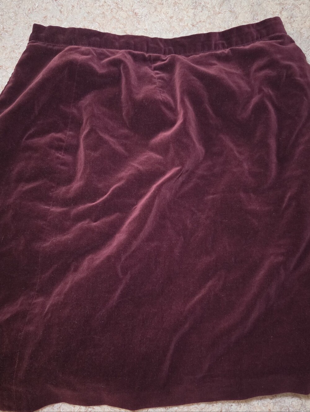 Casual Corner Velvet Mini Skirt in Burgundy